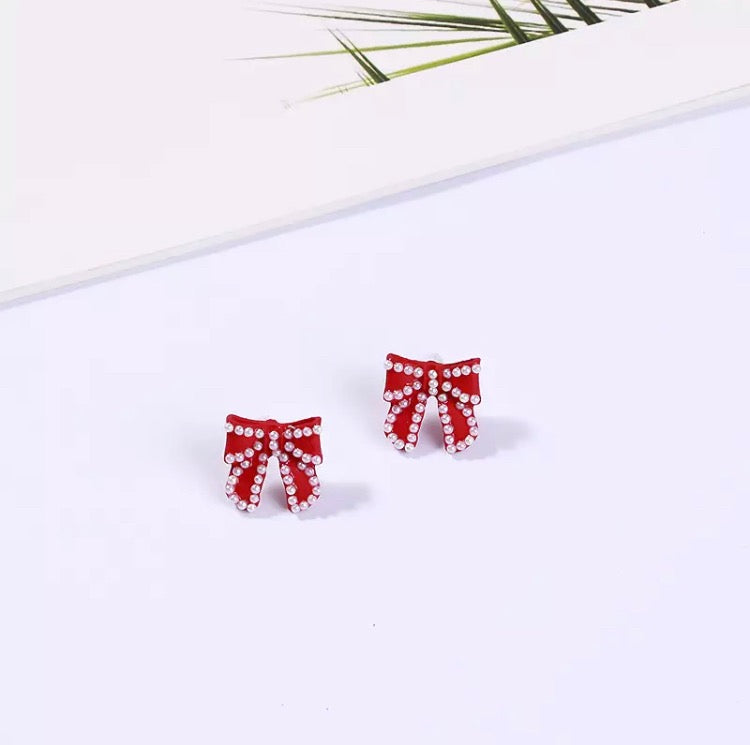 SMALL RED PEARL BOW EARRINGS