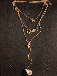 WEAR YOUR CROWN QUEEN NECKLACE (GOLD)